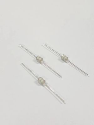 Protection du tube de décharge de gaz haute tension / du tube de décharge de gaz axiale UL reconnue Capacité &lt; 1PF