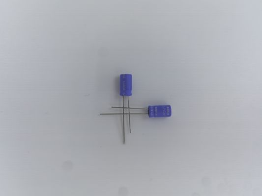2.7V 1.0F Température humide à l'état d'équilibre 40C Durée du cycle du condensateur à haute capacité 000 fois ESR≤4