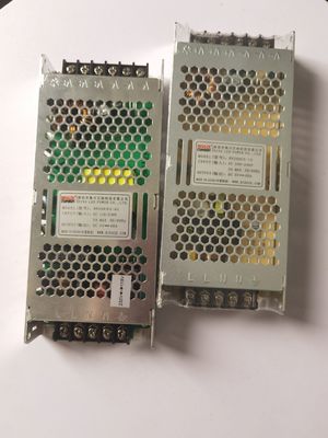 Unité de source d'éclairage polyvalente pour des espaces de 200*100*50 mm et une humidité de 0 à 95% RH300W 60A 5V