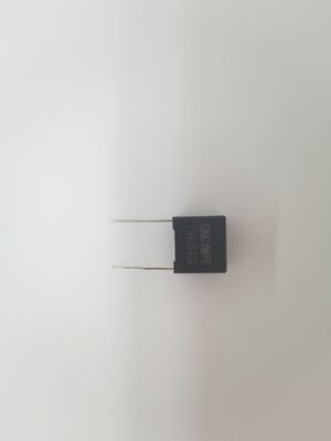 Package radial/casse MMKP82 Condensateur à tension 2Un 1 Os entre les bornes 104J/630V