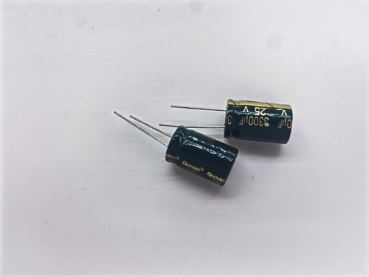 Capacitant électrolytique en aluminium à auto-réparation de fréquence -40.C à 105.C Polarisé 2000-10000 heures