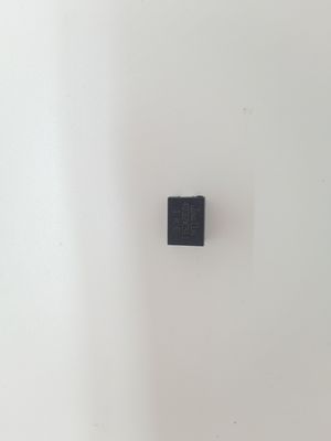 Appareil de montage de surface MOV Varistor -40 ¥ 125 Stockage 0.1J - 4J Rating énergétique Conforme à la norme RoHS