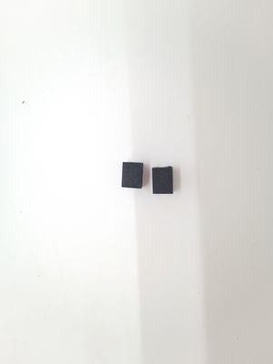 Dispositif de montage de surface Varistor d'oxyde métallique 0.1J - 4J Temp MOV SMD avec boîtier à travers trou