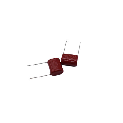 106J400V Condensateur de polypropylène métallisé à travers le boîtier de ruban adhésif et de bobine